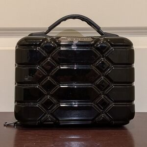 GUC Aimee Kestenberg Black Hard Case Cosmetic Bag